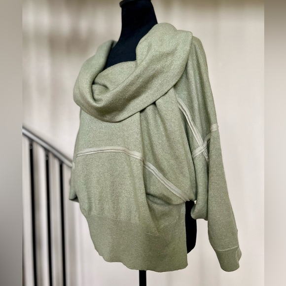 Stella McCartney Cashmere Silk Blend Sweater - Picture 4 of 11